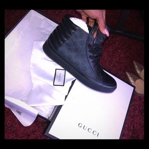 Men’s Gucci hightop sneakers